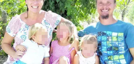 Famiglia nel bosco: i tre bimbi non ancora iscritti a scuola