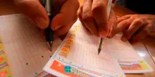 SuperEnalotto, caccia al jackpot da 215 milioni: in Riviera Romagnola i turisti puntano sui sogni