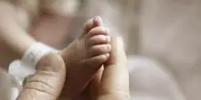 Nata a maggio con gravi problemi neurologici, indaga la Procura di Napoli