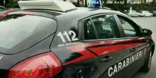 Agguato in centro, aperto il fuoco davanti a un bar: morto Giuseppe Scorza. Il padre fu ucciso a colpi di pistola nel 2022