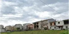 Agguato in Calabria, un morto e un ferito grave: spari vicino a un bar a Lauropoli