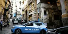 Dosi per la movida del centro di Napoli: nascondigli "pubblici" per sfuggire agli arresti