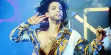 Prince, l'album postumo &egrave; uno scrigno dei tesori. E ora un film per sfidare quello su Michael Jackson