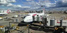 Boeing 777-9, oltre 30 aerei pronti ma fermi: ecco perch&eacute; nessuno (per ora) vuole farli volare