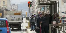 Napoli, pedone morto investito da un'auto in via Nuova Poggioreale