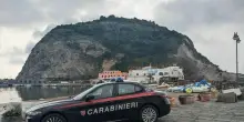 Ischia, controlli a tappeto dei carabinieri: denunciato un 20enne per porto abusivo di armi, scoperte ragazze ladre