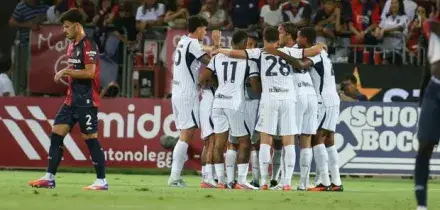 Cagliari-Inter 0-1, le pagelle: Barella (7) quantit&agrave; e qualit&agrave; tra i fischi, Calhanoglu (7) genio della balistica e Chivu (6,5) ritorna in vetta
