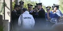 Famiglia sterminata, la malattia della bimba mai accettata dai genitori, la pistola detenuta legamente, i biglietti trovati in casa. Cosa sappiamo
