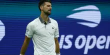 Djokovic, l?ombra del ritiro. Agli Us Open il fisico lo tradisce ed esce al primo turno: &laquo;Non so se posso andare avanti&raquo;