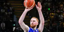 L'Italbasket va ko contro la Serbia: la squadra di Jokic vince a Pesaro per 64-76