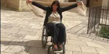 Patrizia Sacc&agrave;, ex atleta paralimpica resta a terra: &laquo;Problemi con la batteria della carrozzina, ma avevo i documenti&raquo;