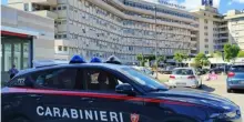 Ragazzo trovato esanime vicino alla discoteca: 17enne con un grave trauma cranico. Ipotesi auto pirata