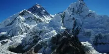 Everest, anche l?urina degli alpinisti scioglie il ghiaccio: lo studio choc