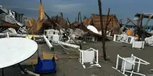 Tromba d'aria a Policoro: stabilimenti balneari distrutti, alberi sradicati e auto schiacciate. &laquo;Situazione drammatica&raquo;