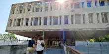 L'eredit&agrave; dell?invalido finisce alla nipote: denunciata dal padre gioielliere. ?L'atto in uno studio notarile a Roma