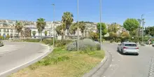 Grave incidente a Napoli, turista di 24 anni investita sul lungomare da auto pirata