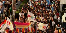 Portici, striscioni omofobi prima del Vesuvio Pride: rimossi dal comune