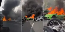 Lamborghini si schianta e prende fuoco: morti carbonizzati padre e figlio, l'auto tagliata in due dal guardrail dell'autostrada