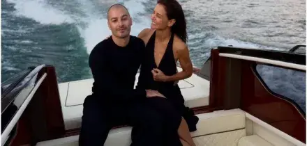 Katie Holmes, l'ex star di Dawson?s Creek in vacanza sul lago di Como con il nuovo compagno: chi &egrave; Jason Bard Yarmosky