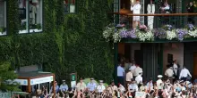 Wimbledon, stop agli accrediti per gli influencer dal 2027: &laquo;Non hanno rispetto dell'etichetta e del codice di condotta&raquo;