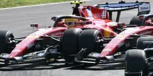 Leclerc-Hamilton, alta tensione tra i piloti Ferrari. L'inglese: &laquo;Io non gioco sporco, il team deve cambiare strategia&raquo;. Il caso post-Monza