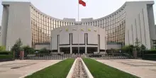 Pechino emette 300 miliardi di yuan per rafforzare banche e assicurazioni