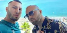 Incendio nel ristorante dei fratelli Bianchi nell?anniversario dell?omicidio di Willy Monteiro. Caccia a un uomo incappucciato