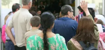 La scuola con soli bengalesi: dopo gli studenti la fuga di bidelli e impiegati