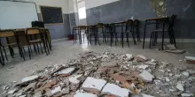 Scuole vecchie e senza collaudi, impennata di crolli e studenti feriti: &laquo;La situazione &egrave; critica&raquo;