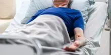 Case di riposo degli orrori, anziani abbandonati tra feci, urine e scabbia e senza aria condizionata: &laquo;Volevano risparmiare&raquo;