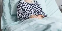 &laquo;Mia figlia di 2 anni tremava, vomitava e sbatteva contro i muri, ma ci rassicuravano. E invece Emily aveva un tumore al cervello grande come un avocado&raquo;