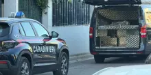 Omicidio nel padovano, uomo soffoca la suocera malata con un sacchetto mentre sono soli in casa: arrestato il 70enne