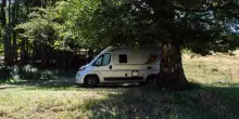 Vende il camper per 50mila euro, ma il bonifico non arriva: lo ritrova online al prezzo di 27mila