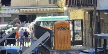 Tenta di sollevarle la gonna in strada a una donna, fermato un uomo: vittima sotto choc a Marano