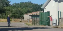 Famiglia nel bosco, salta l'incontro tra i genitori e i figli. &laquo;Mancano sicurezza e privacy&raquo;