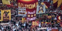 Saluti romani in Curva Sud durante Roma-Atalanta: 16 Daspo ai tifosi giallorossi