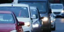 Bollo auto e moto abolito, i cittadini non dovranno pi&ugrave; pagare. Meloni: &laquo;Il governo cancella una delle tasse pi&ugrave; odiate dagli italiani&raquo;