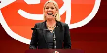 Elezioni in Svezia, il centrosinistra vince di misura: si dimette il premier conservatore Kristersson