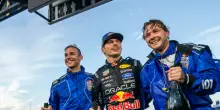 Max vs 100: missione compiuta. Verstappen supera tutti i 100 avversari sui go-kart in soli 14 giri