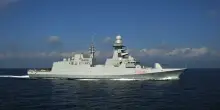 Mercantile italiano a rischio attacco, scortato dalla fregata Bergamini nello Stretto di Bab el-Mandeb