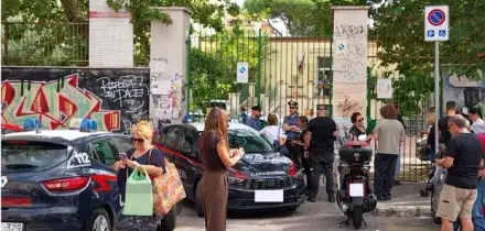 Isabella Marsilio, la prof accoltellata a Roma: &laquo;Mi ha colpita 3 volte. Aveva lo sguardo gelido, ma l'ho gi&agrave; perdonato&raquo;
