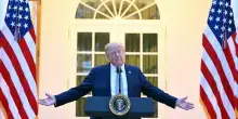 Trump bandisce dalla Casa Bianca Cnn, Politico e MsNow: &laquo;Basta menzogne&raquo;. E minaccia: &laquo;Altri media seguiranno&raquo;