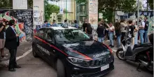 Prof accoltellata, il compagno di scuola eroe: &laquo;L?ho disarmato e bloccato, lui continuava a urlare il suo nome. Scappavano tutti&raquo;