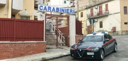 Sorelle scomparse a San Cataldo, cosa non torna? Il ritrovamento nel bagno di un negozio e la presunta denuncia per maltrattamenti