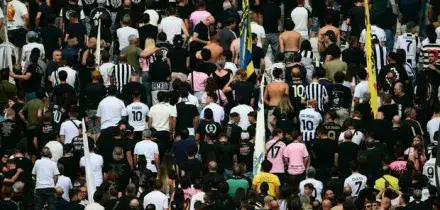 Sandro Mazzola, i tifosi della Juventus danno le spalle durante il minuto di silenzio. Cosa &egrave; successo