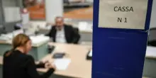 Roma, consulente di banca entra nell'account di una cliente e fa prelievi per oltre 180mila euro in 3 anni (con l'aiuto del marito)