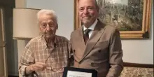 A 102 anni il dottor Castracane cura ancora i suoi pazienti: ecco la sua storia