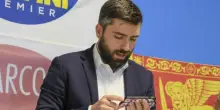 Sindaco nega la cittadinanza a una donna (in Italia da 15 anni), &egrave; polemica: &laquo;Non poteva farlo, la legge non prevede verifiche sulla lingua&raquo;