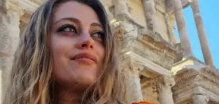 Muore a 31 anni, si era sposata pochi giorni fa. Il marito di Sara Memisha: &laquo;Abbiamo affrontato insieme la malattia&raquo;