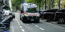 Salerno, 20enne accoltellata alle spalle da uno sconosciuto: Sulla nuca una ferita di sette centimetri